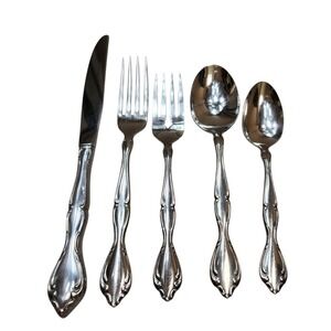 Oneida Community 5 Settings Stainless Chatelaine Flatware Betty Crocker 31 Piece